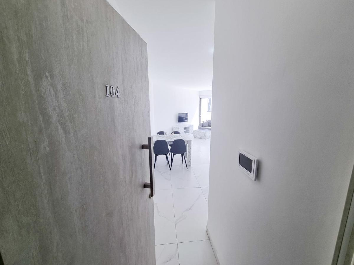 Shades Of Blue Apartment Λάρνακα Εξωτερικό φωτογραφία